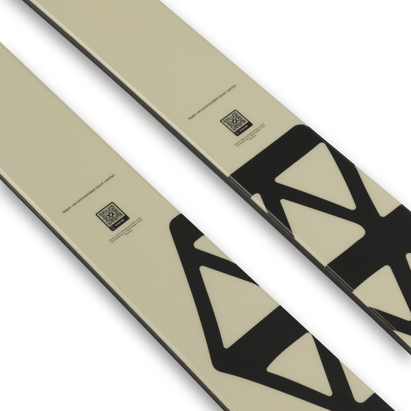 Volkl REVOLT 101 Flat Σκι